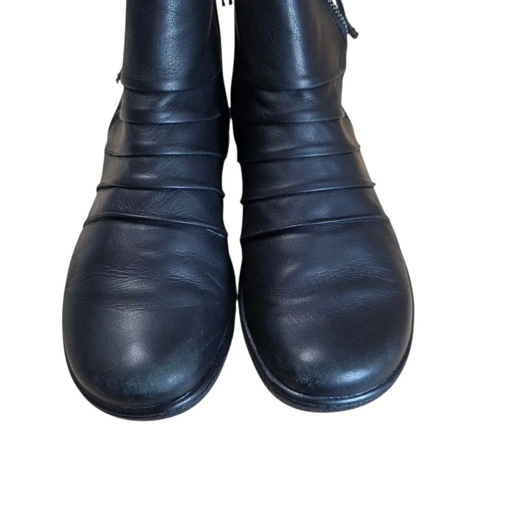Clarks step out